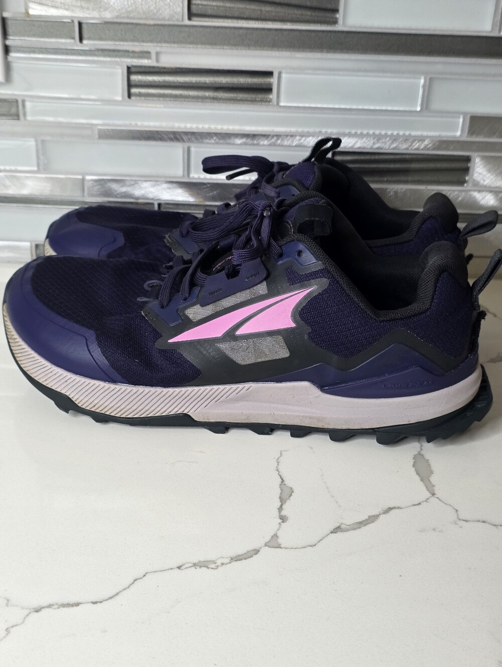 Altra Lone Peak 7 Women's Purple Trail Running Shoes Pink Accent Womens Sz 8.5